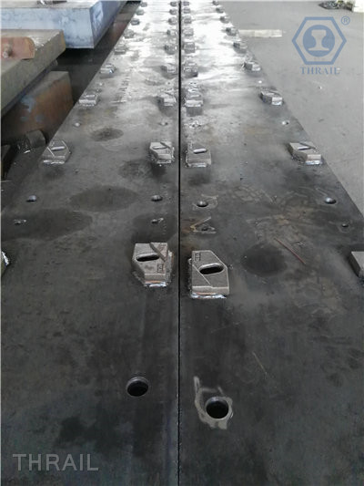 welded rail fixing   clips